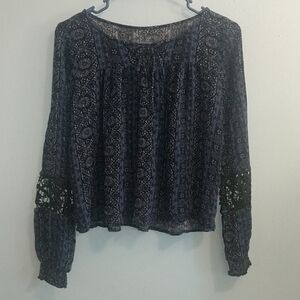 Hollister Black and Blue Patterned Blouse